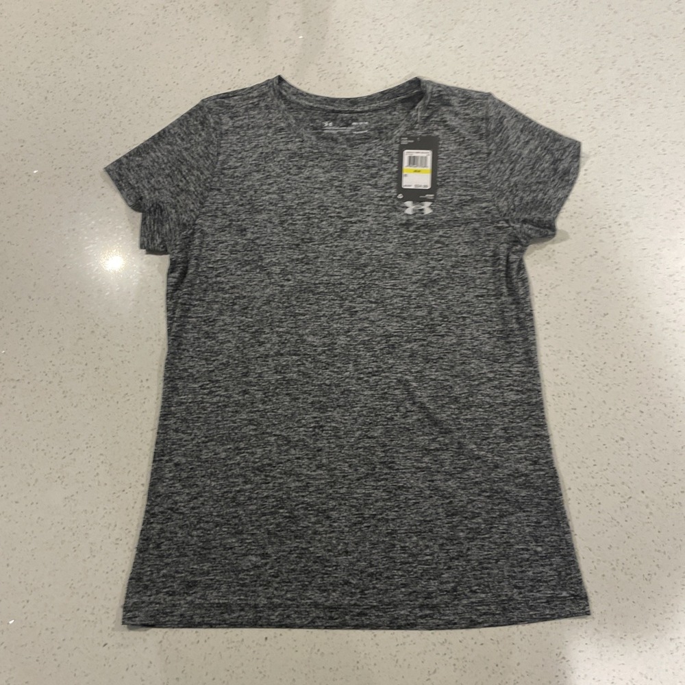 NWT Under Armour Women's Tech Twist T-Shirt, Black/Metallic Silver,‎ M